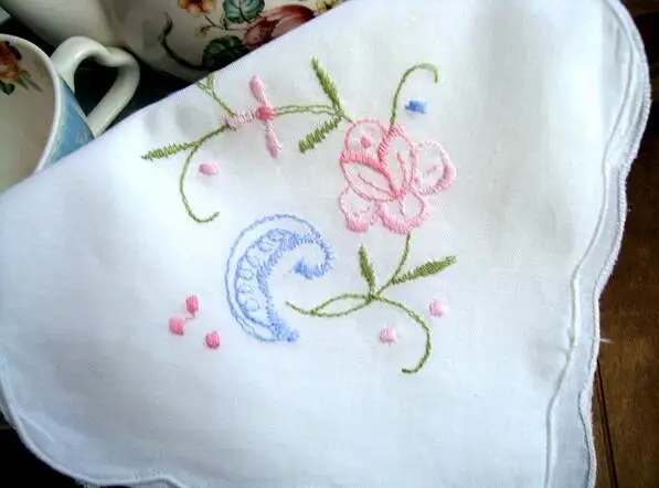 

Luxury lace embroidery table place mat cloth pad cup mug holder tea coffee doilies drink glass coaster placemat dining kitchen