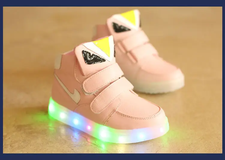 Модные детские кроссовки со светодиодной подсветкой; спортивные детские ботинки; светящаяся Высококачественная детская обувь для мальчиков и девочек; яркая светящаяся обувь