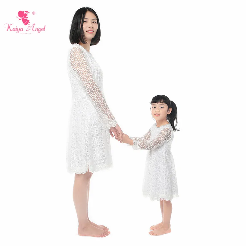 Kaiya Angel/Новинка г.; платья для мамы и дочки; летние кружевные платья с длинными рукавами длиной до колена; белая повседневная одежда; с фабрики