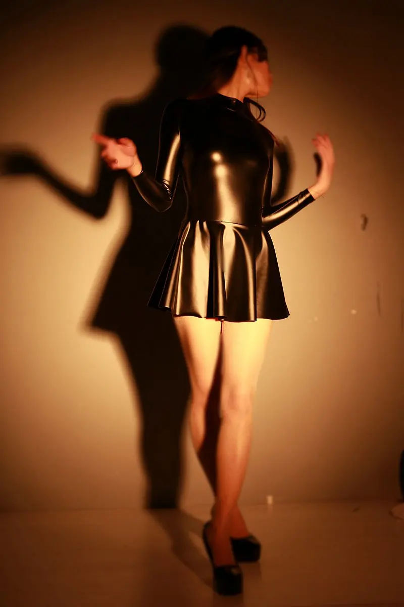 Сексуальные Женщины Хэллоуин Косплей случайно мультфильм с длинным рукавом воланами платье сценический латекс Студенческая одежда