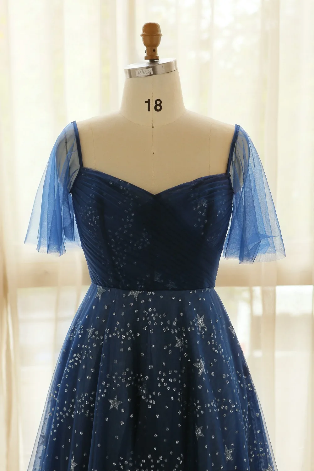 3E2A8928-