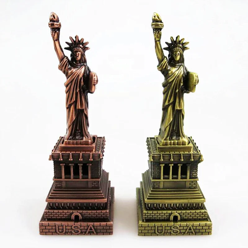 

Vintage 3D Handmade Tower Model Statue of Liberty Ornament Statue Decoration Construction Artwork Table Display Souvenirs Gift