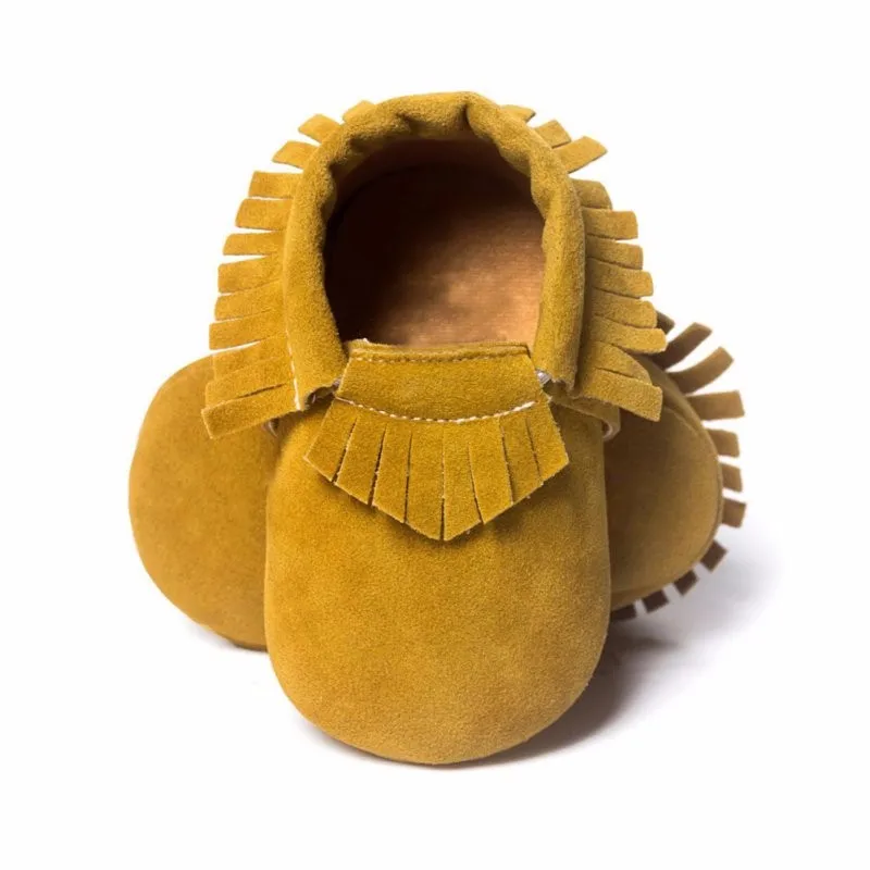 Обувь с кисточками для новорожденных мальчиков и девочек мягкая подошва для малышей коралловые бархатные детские мокасины обувь для малышей из искусственной кожи