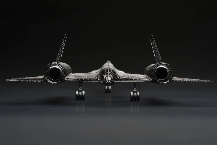 1/144 SR-71A BLACKBIRD Full PE Модель Жасмин 3D сталь Металл DIY шарнир подвижность миниатюрные наборы головоломка игрушка сплайсинга хобби Строительство