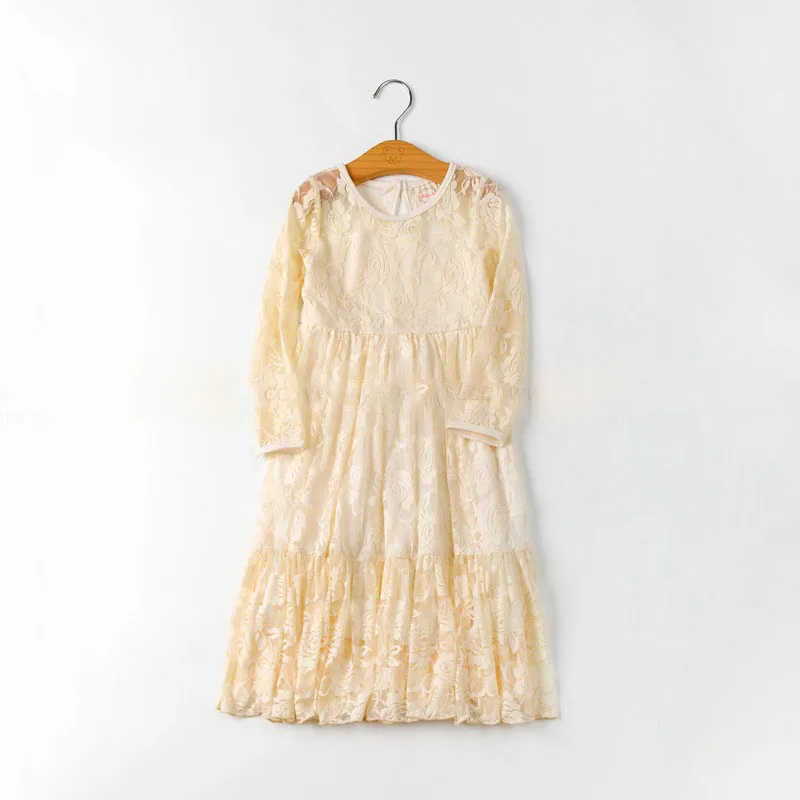 3708112245_915704491