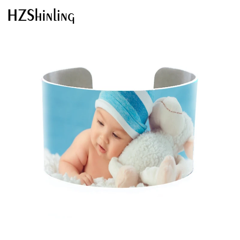 

2019 Trendy Custom Design Bangle Personalized Cuff Art Printed Baby Friends View Aluminum Cuffs Adjustable Bangles OMG