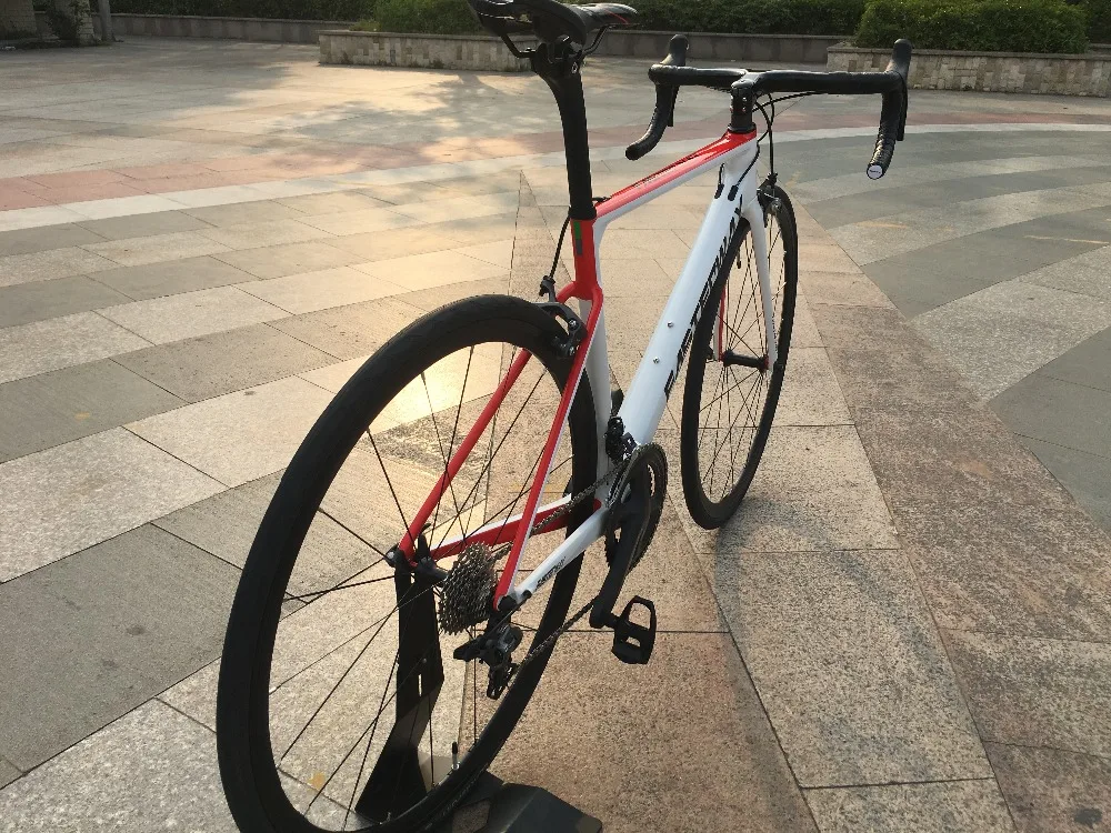 Discount 700C carbon Road Complete Bike 22 Speed 105 5800 Groupset TAIWAN brand light blue sky FASTERWAY CLASSIC D brake 49/52/54/56/58 42 Discount 700C carbon Road Complete Bike 22 Speed 105 5800 Groupset TAIWAN brand light blue sky FASTERWAY CLASSIC D brake 49/52/54/56/58 42