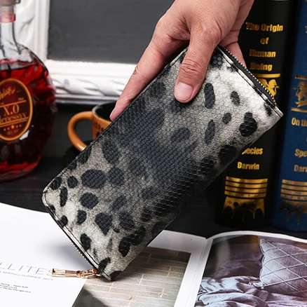 

Zipper Poucht Leopard print olid Women Wallet Phone Holder Purse Card Cases Business Card Holder Long Wallet Note Compartment
