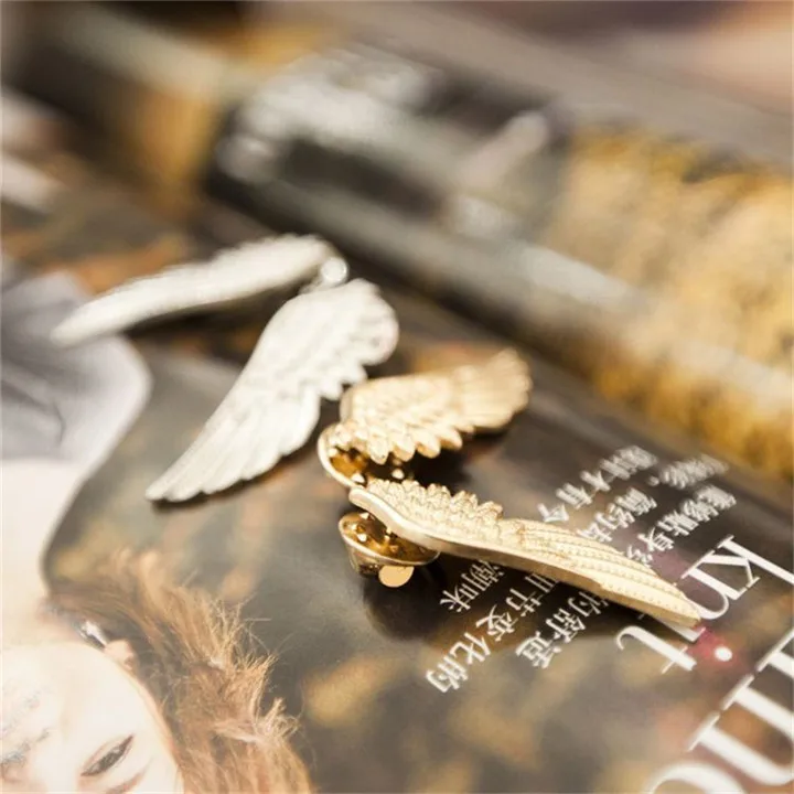 brooches