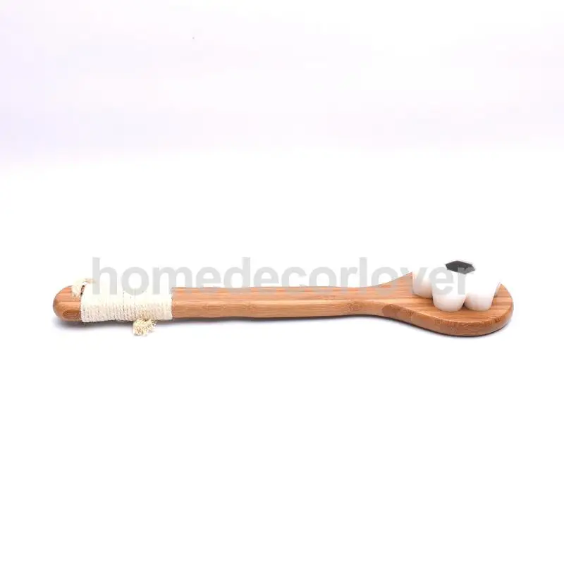 Длинная бамбуковая ручка в форме сливы волоконная щетка Массажер для тела Ванна Душ Спа скруббер - Цвет: Белый