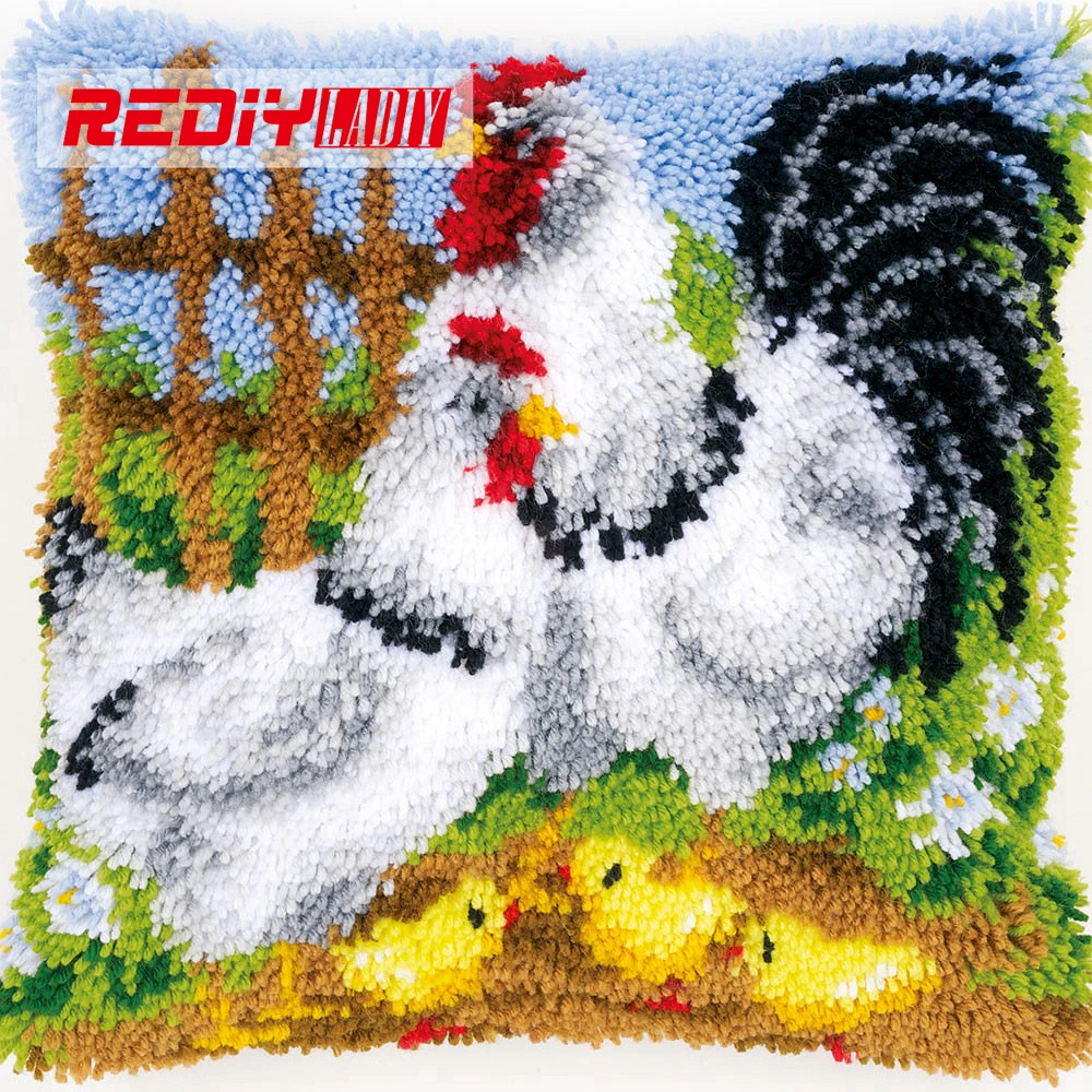

Latch Hook Cushion Kits Gift DIY Needlework Crocheting Throw Pillow Unfinished Yarn Embroidery Set Pillowcase Chicken On a Farm