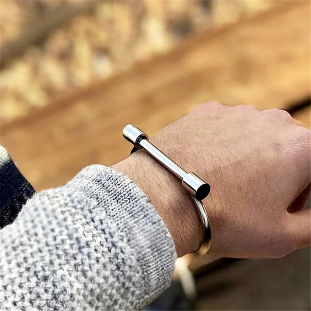 Mcllroy Skull bangle Stainless steel bangles Cuff Men bracelets Titanium steel trendy Vintage design Bone Pipe Dropshipping 2018