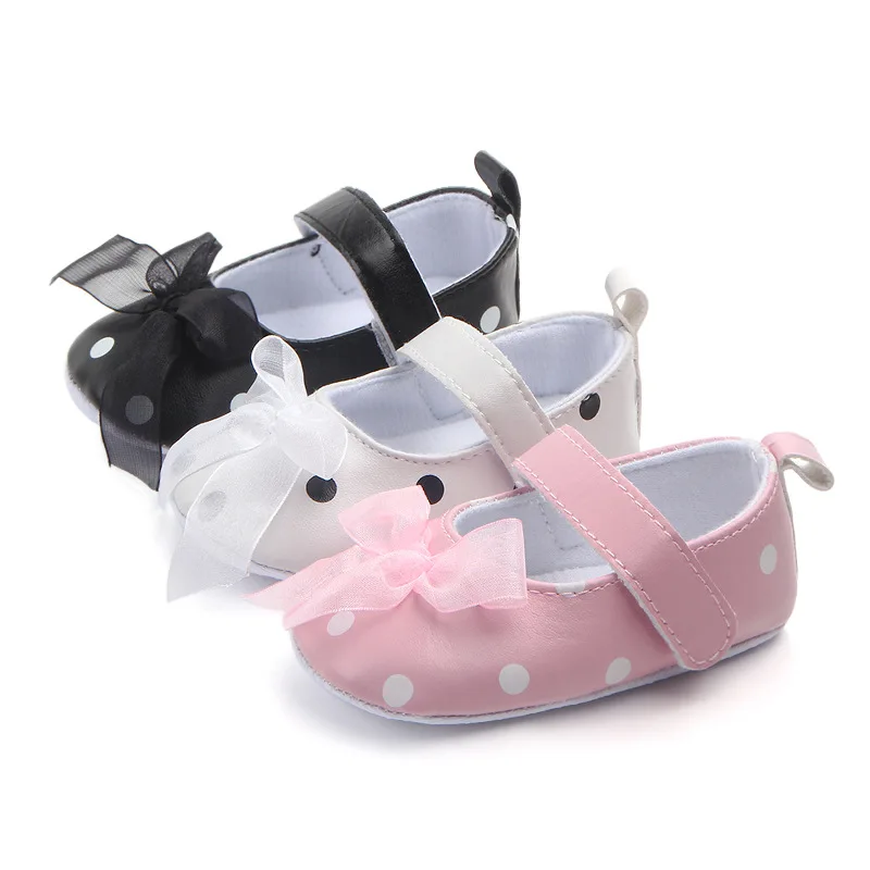 Обувь для малышей; милая обувь из искусственной кожи для девочек; тапочки; обувь на мягкой подошве; кроссовки
