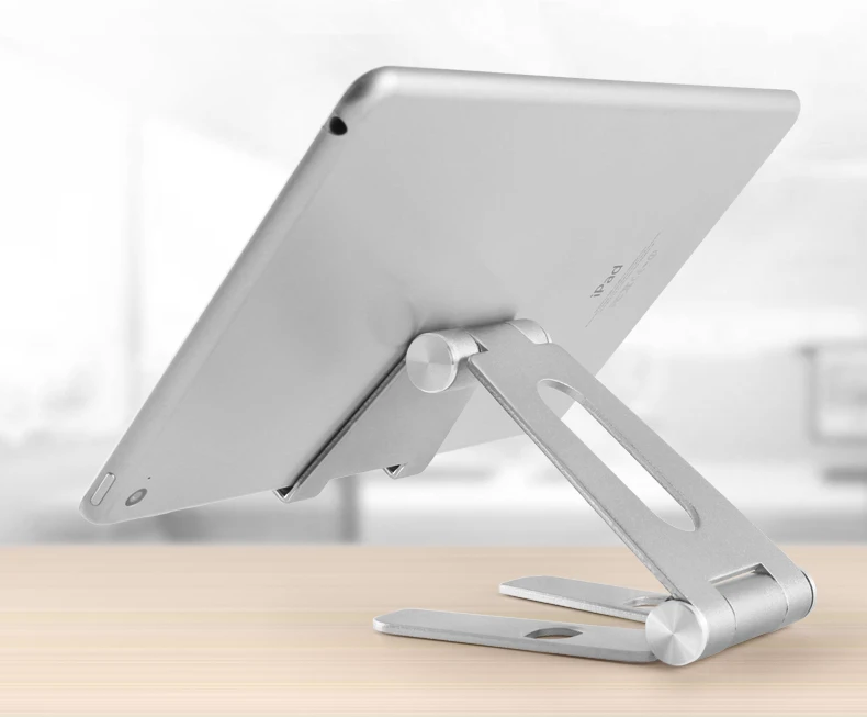 rotatable metal holder (6)