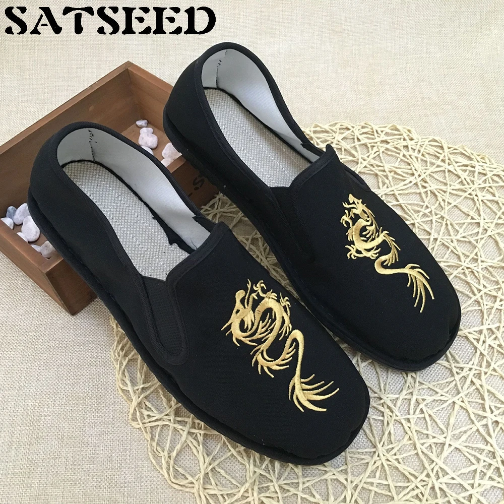 

New Spring Dragon Tiger Embroidery Women Shoes Leisure Breathable Anti Slip Old Beijing Canvas Shoes Black Flat Chinese Shoes