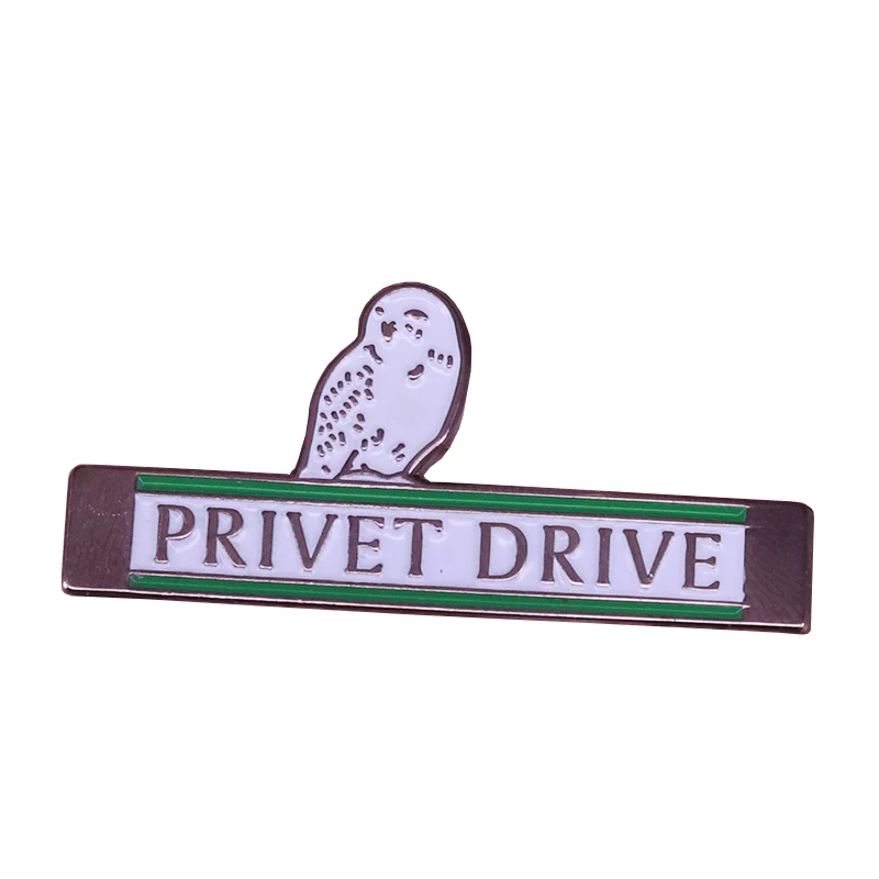 

Privet Drive lapel pin messenger owl badge cute animal brooches wizard jewelry Potter fans gift magical accessory