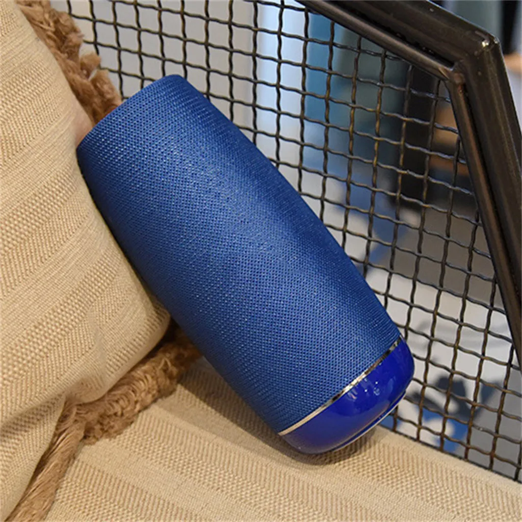 BLUE Портативный Bluetooth беспроводной динамик водонепроницаемый стерео звук ультра бас сабвуфер для смартфона простой и модный R0422 - Цвет: BLUE