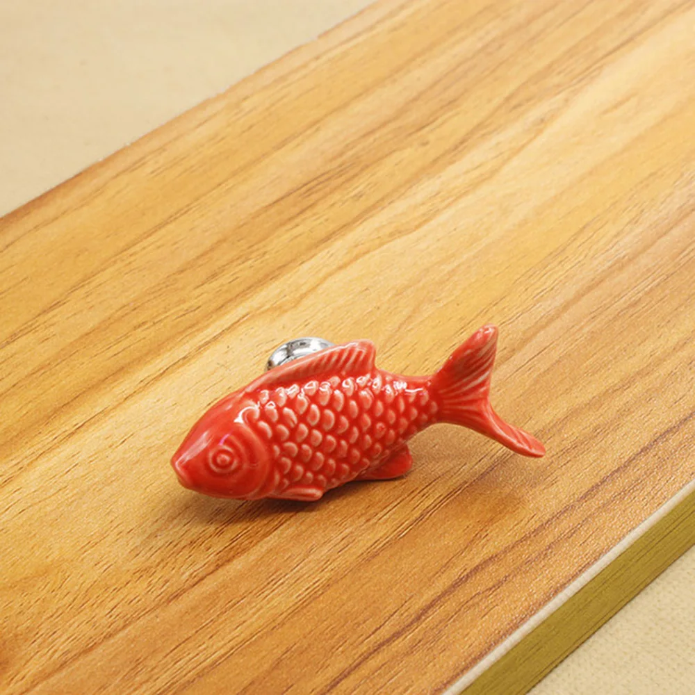 Креативные керамические ручки для ящиков в форме дельфина, ручки для шкафа, ручки для шкафа, детская мебель, домашний декор - Цвет: Fish red
