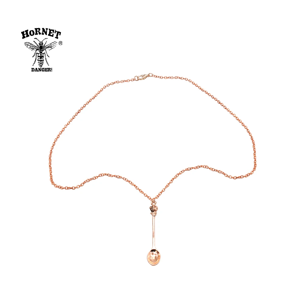 

HORNET Luxury Necklace Crown Metal Spoon Sniffer Snorter Powder Hoover Hooteer Snuff Tobacco Pipe Shovel Smoking Accessories