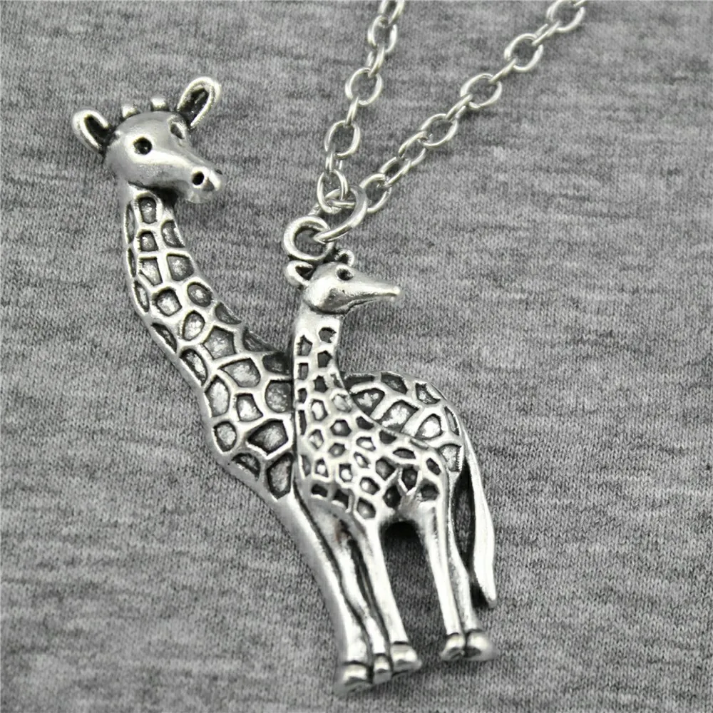 

54x22mm Giraffe Pendant Necklace For Women 2 Colors Antique Bronze Antique Silver Color Fashion Necklace Jewelry Accessories