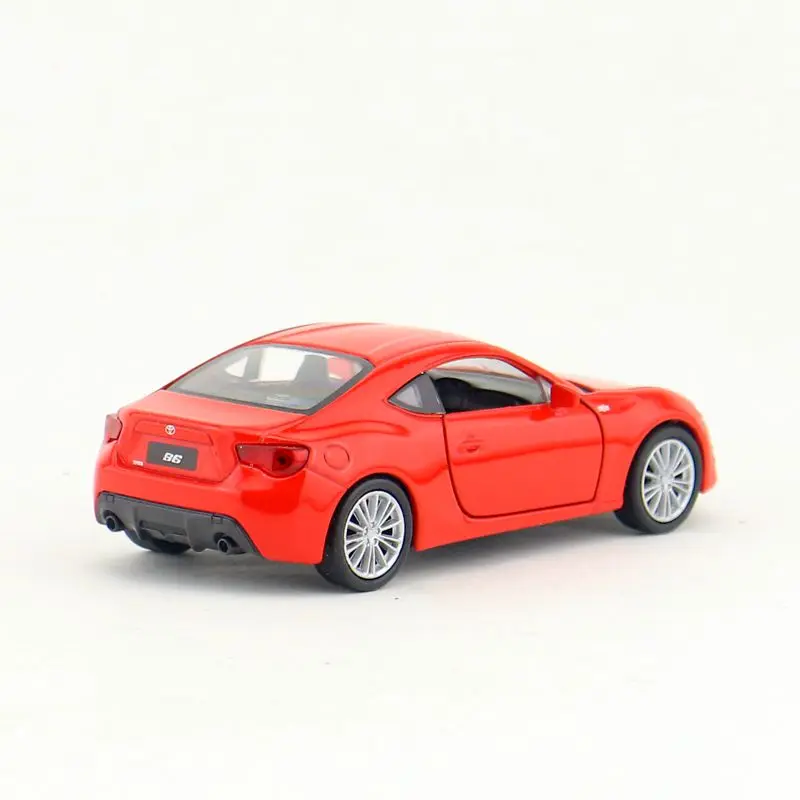 Модель литая под давлением Welly/Масштаб 1:36/игрушечный автомобиль TOYOTA 86