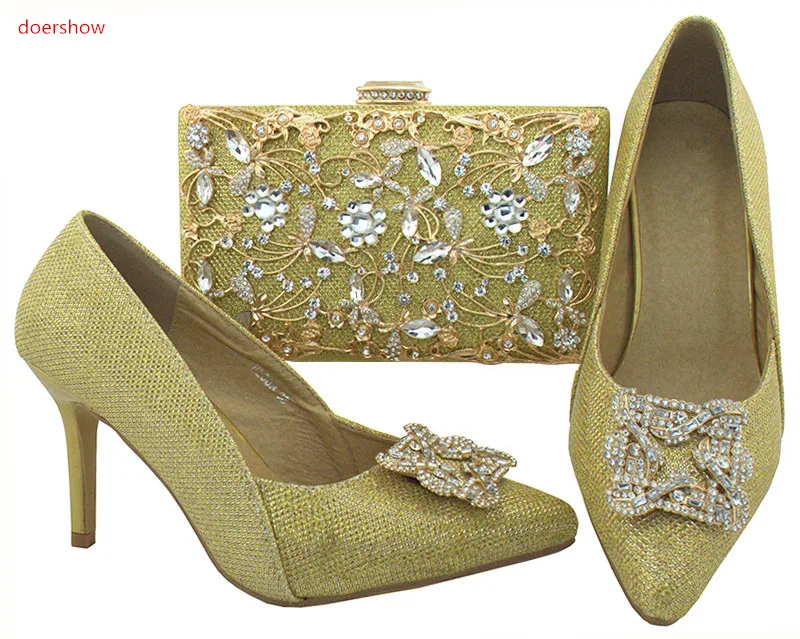 doershow Women Shoes and Bag Set In Italy gold Color Italian Shoes with Matching Bag Set Decorated with Rhinestone WR1-19 цена doershow Women Shoes and Bag Set In Italy gold Color Italian Shoes with Matching Bag Set Decorated with Rhinestone WR1-19 цены онлайн
