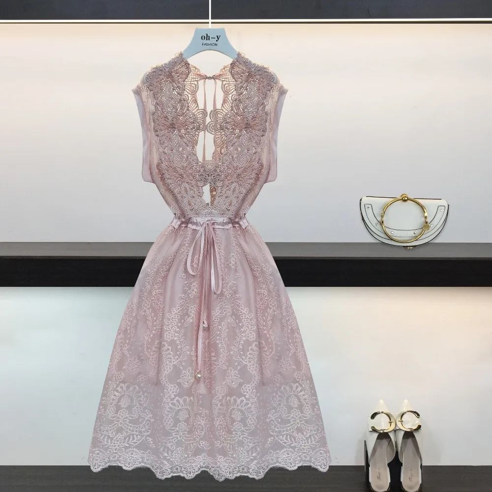 

Sexy Cutout Lace Dress Women Elegant Summer New Popular Patchwork Lace Dress