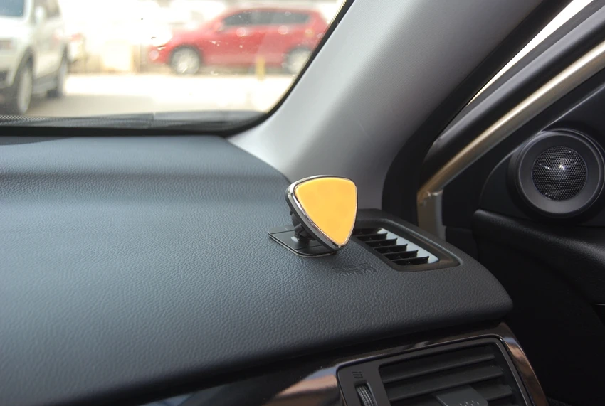 magnetic car holder (11)