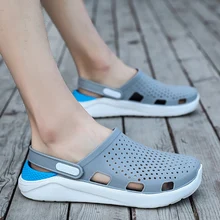 Мужские сандалии; Новинка; летняя Стильная мужская пляжная обувь; тапочки с отверстиями; дышащие Вьетнамки; нескользящие сандалии; Мужские сабо