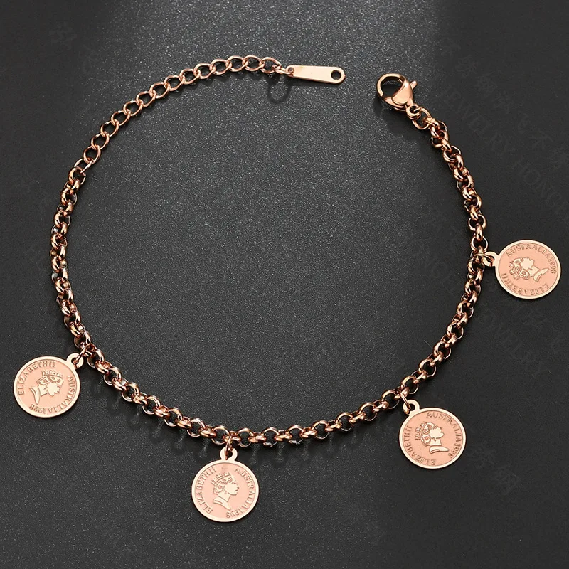 Kopen F B353 Groothandel Elizabeth Coin Charm Armbanden Voor Vrouwen Groothandel Sieraden Populaire Roestvrij Staal Gouden Kleur Armband Mannen