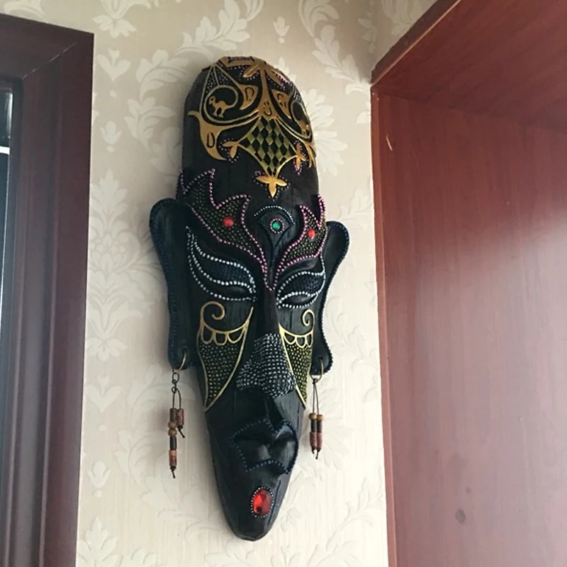 Маски на стене фото Craft Ideas and Wall Decorations, Making Masquerade Ball Masks