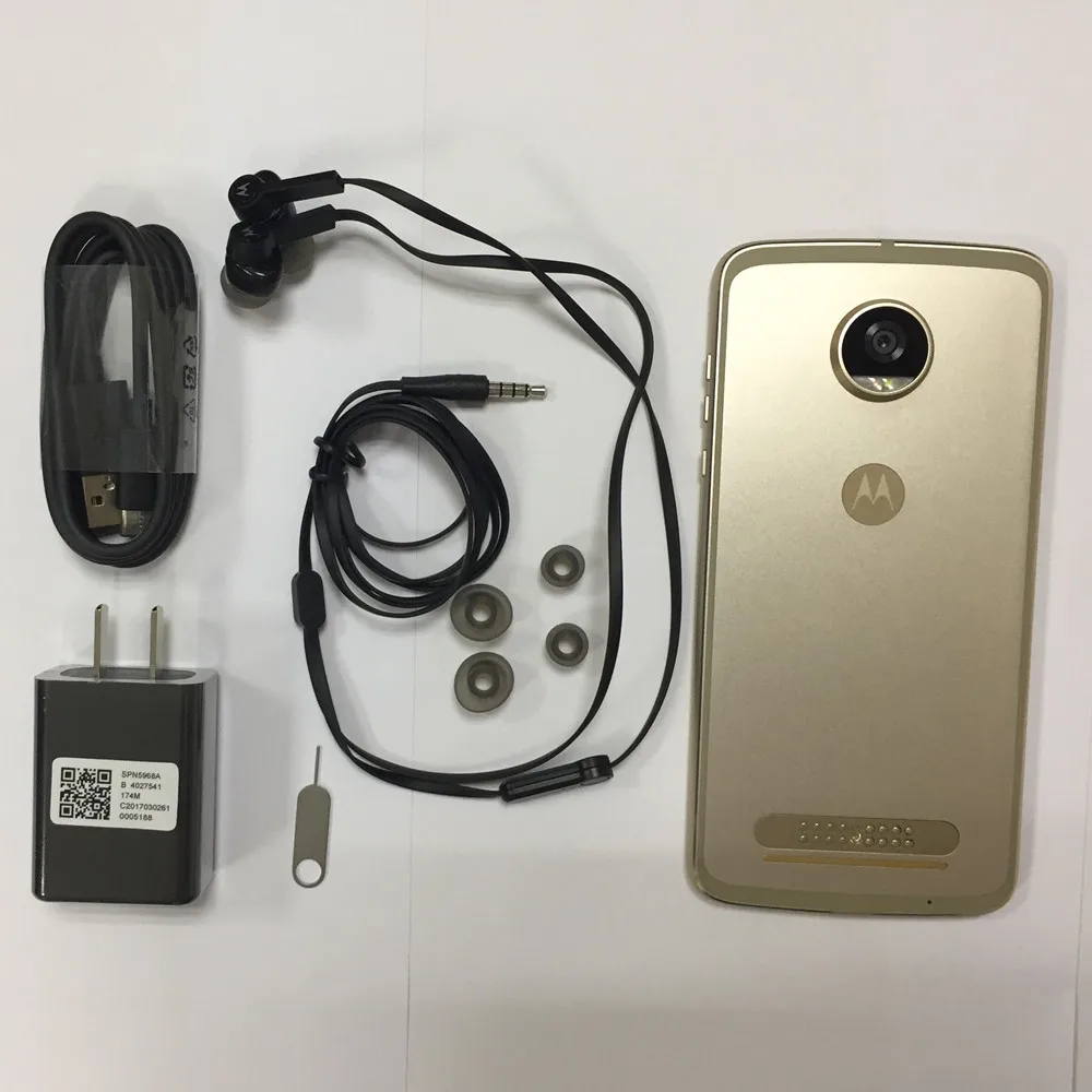 Motorola Moto Z2 Play, 4 Гб ОЗУ, 64 Гб ПЗУ, четыре ядра, 2,2 ГГц, 5,5 дюймов, 1920*1080 P, МП, Android 8, отпечаток пальца, NFC, сотовый телефон