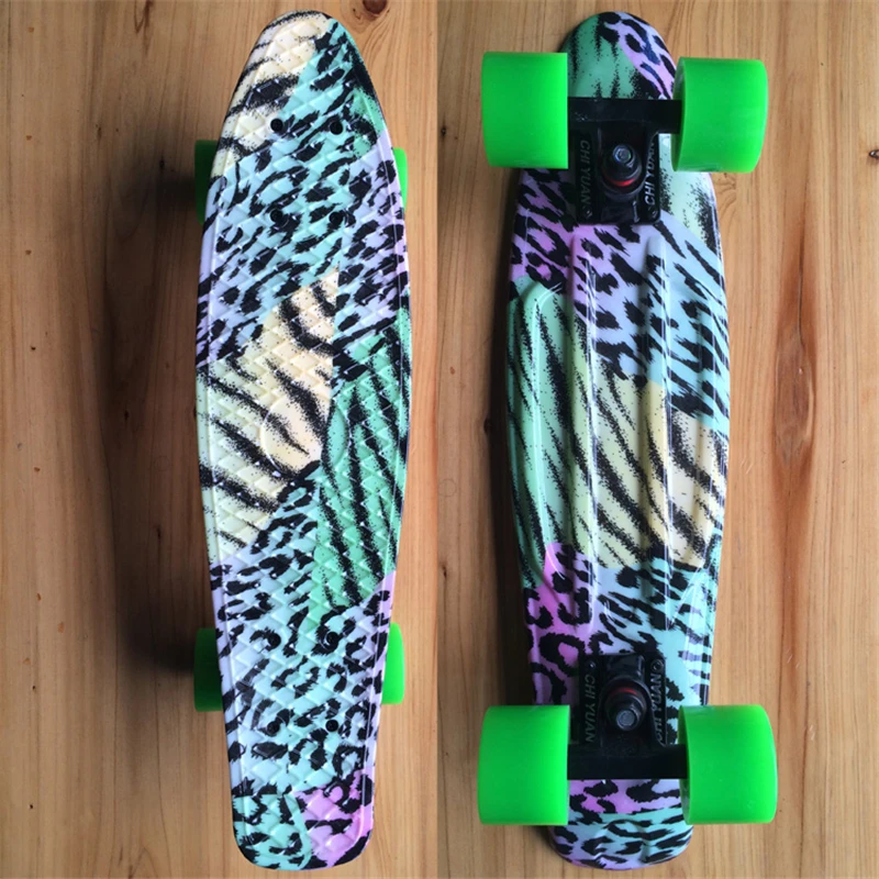 

CHI YUAN Colored Leopard Graphic Printed Mini Cruiser Plastic Skateboard 22" X 6" Retro Longboard Skate Long Board