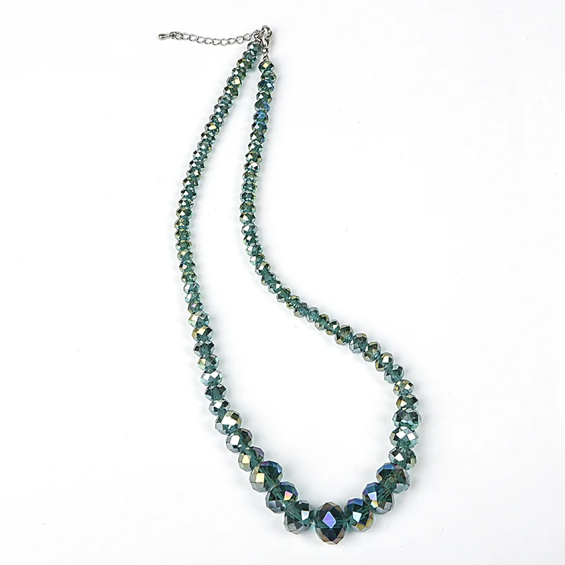 

A 6-14 mm right green Glass Bead necklace with star shine, beautiful and simple