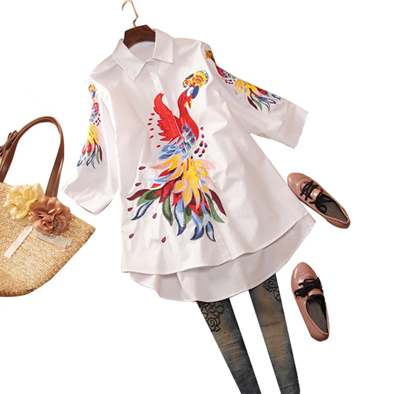Женская новая весенняя Модная рубашка с вышивкой павлина, Женская винтажная национальная Свободная Повседневная Длинная рубашка размера плюс, блузка M-3XL