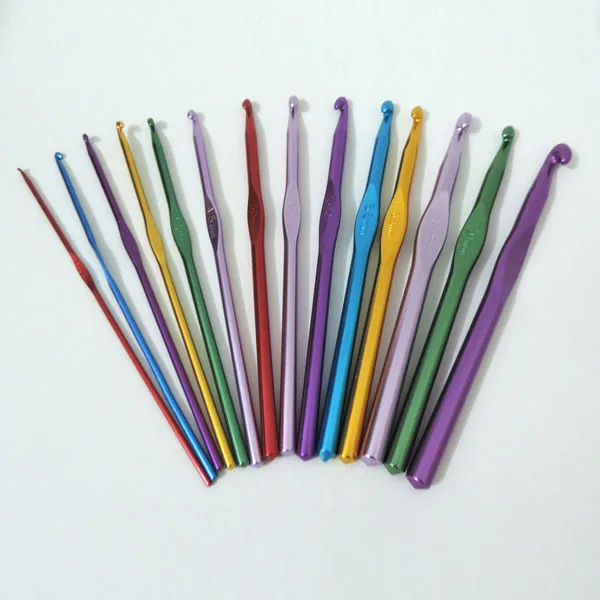 Тип металлическая ручка вязальный крючок Вязание набор игл для Алюминий бамбук 8 шт./комплект из 2 предметов 2/2. 5/3/3,5 мм