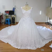 2017 Luxury White Royal Train Princess Wedding Dresses Long Vintage Arabia Bridal Formal Gowns Fabulous Wedding Formal Dress