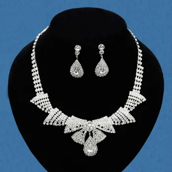 

Fashion New Geometric Full Rhinestone Water Drop Crystal Pendant Necklace Earrings for Women Ethnic Luxury Wedding Jewelry Sets