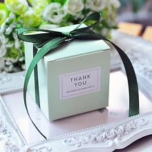 Бесплатный заказ стикер 50 шт. Свадебные душа ребенка день рождения гостевой события вечерние чистке щедрый cube персональный подарок конфеты пользу Коробки