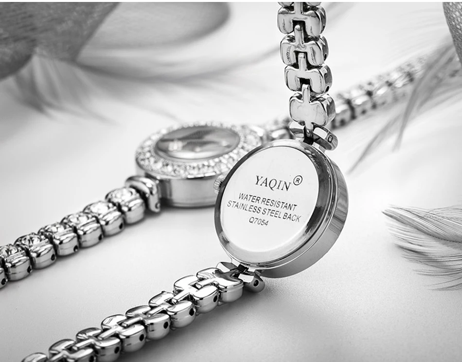 YAQIN Для женщин роскошный горный хрусталь браслет часы Мода Дамы Алмазный кварцевые часы платье Нержавеющая сталь Relogio Feminino