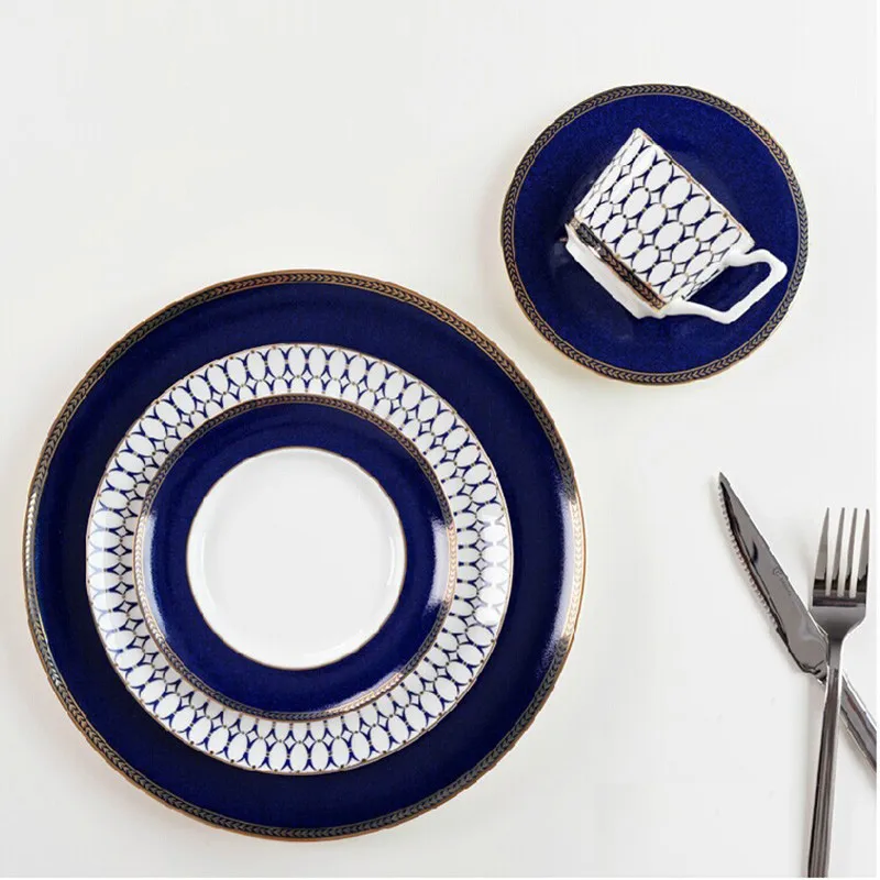 Dinnerware set Набор столовых приборов из костяного фарфора, обеденная тарелка, кофейная чашка, тарелка для стейка, кофейная кружка, десертная миска, столовая посуда, лаконичная посуда, 4 шт - Цвет: Dinnerware set
