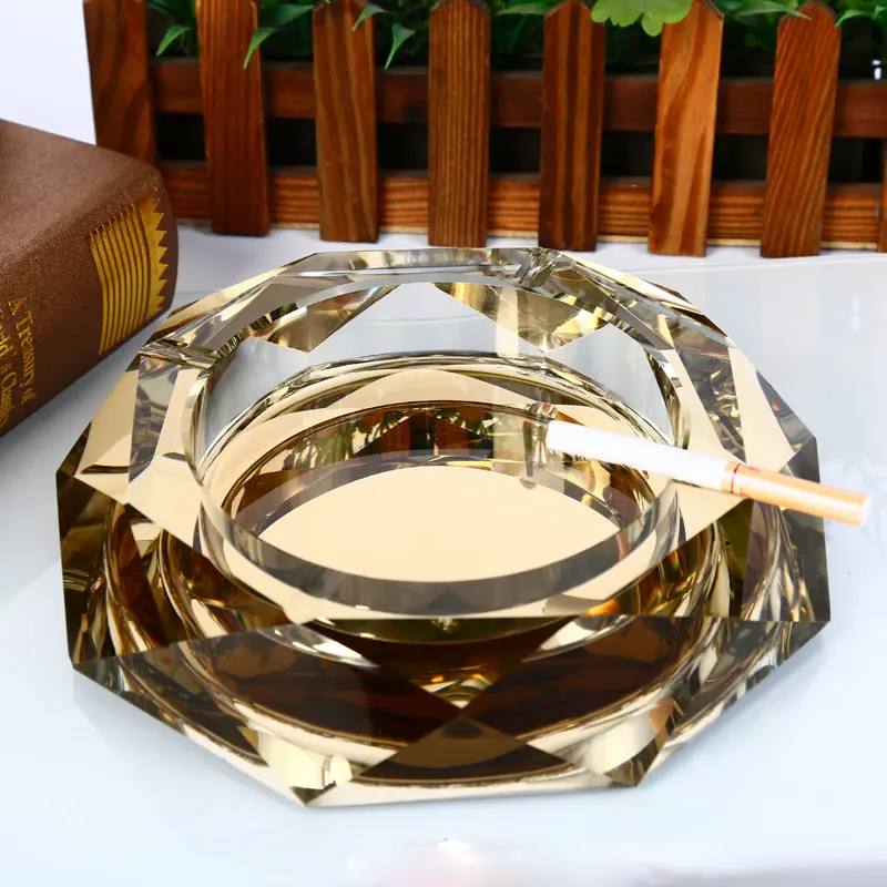 

Luxury Crystal Octagon Ashtray Smoke Ash Tray Metal Ashtrays Creative Personality Gift R451