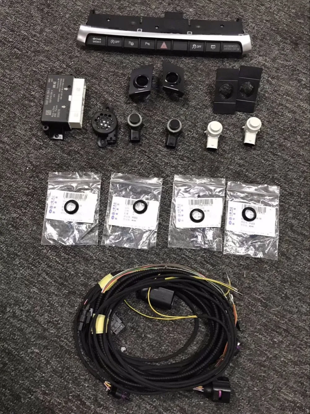 

For Audi A3 8V 2016-- Front 4 PDC Parking Distance Control Package