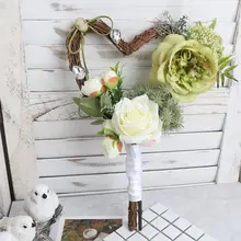 Ayicuthia Творческий ротанга в форме сердца Букеты Свадебные цветы розы свежий полностью ручная работа, с бантиком, свадебные цветы для невесты S139