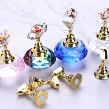 

5Pcs Magnetic Nail Tips Stand Holders with 1Pc Acrylic Crystal Base Training Practice Stand Display for UV Gel Polish