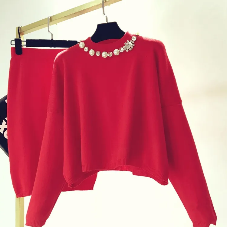 Модные пуловеры с жемчугом+ короткая юбка - Цвет: Красный