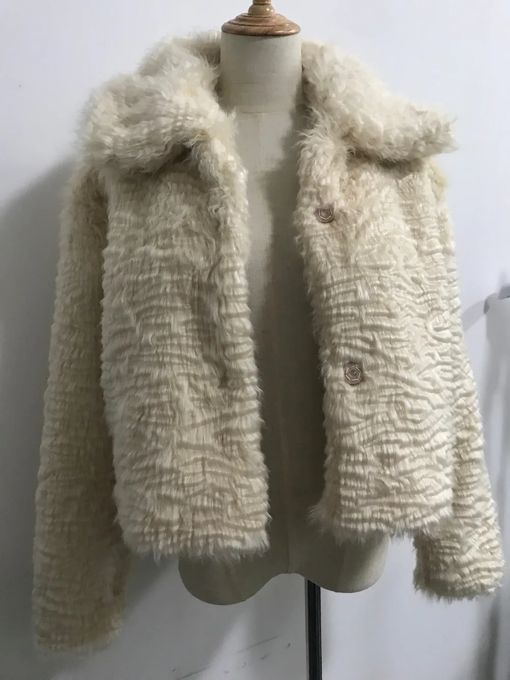 Винтажное пальто-блейзер с отложным воротником из ворсованного искусственного овечьего меха, новинка года, зимняя одежда в Корейском стиле, теплая короткая куртка, верхняя одежда