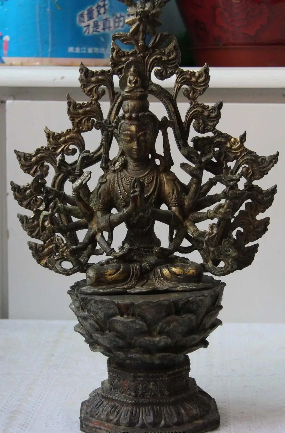 

Tibet Old Copper Bronze Maha Cundi Bodhisattva Ushnisha Vijaya Kwan-Yin Buddha