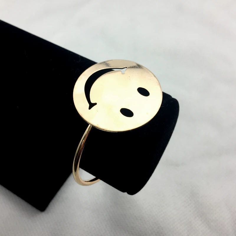 

Europe Happy Smile Cute Expression Fashion Exaggerated Metal Wide Open Hollow Bracelet Bangle Birthday Gift For Women