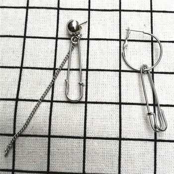 

KPOP DNA Korean V Fashion Tassel Asymmetric Safety Pin Chain Earring Exaggerate Pin Earrings For Women Men Punk Dangle Jewelry
